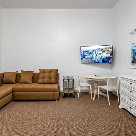Designer Apartment! The Center! Валова 29 Львів Екстер'єр фото
