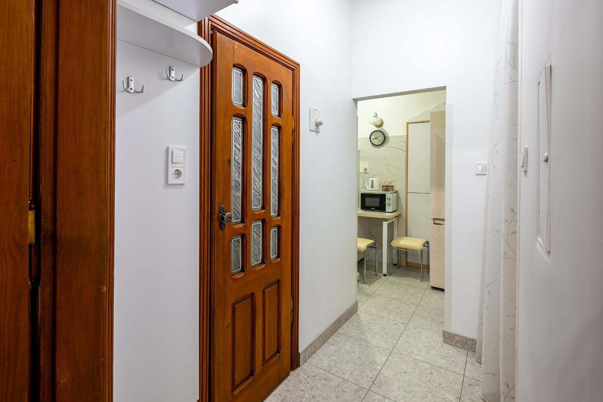 Designer Apartment! The Center! Валова 29 Львів Екстер'єр фото