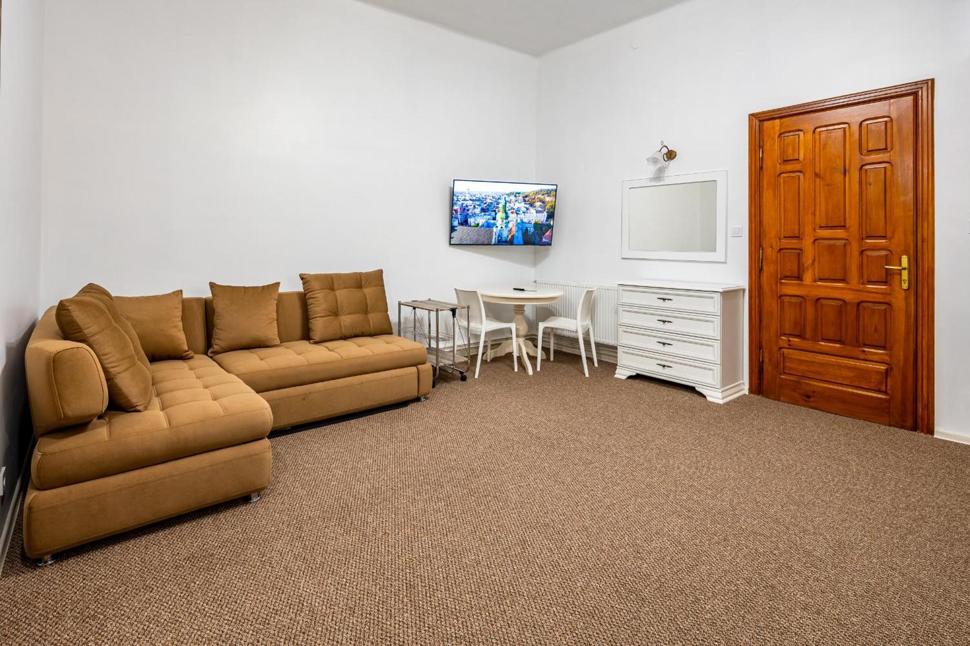 Designer Apartment! The Center! Валова 29 Львів Екстер'єр фото