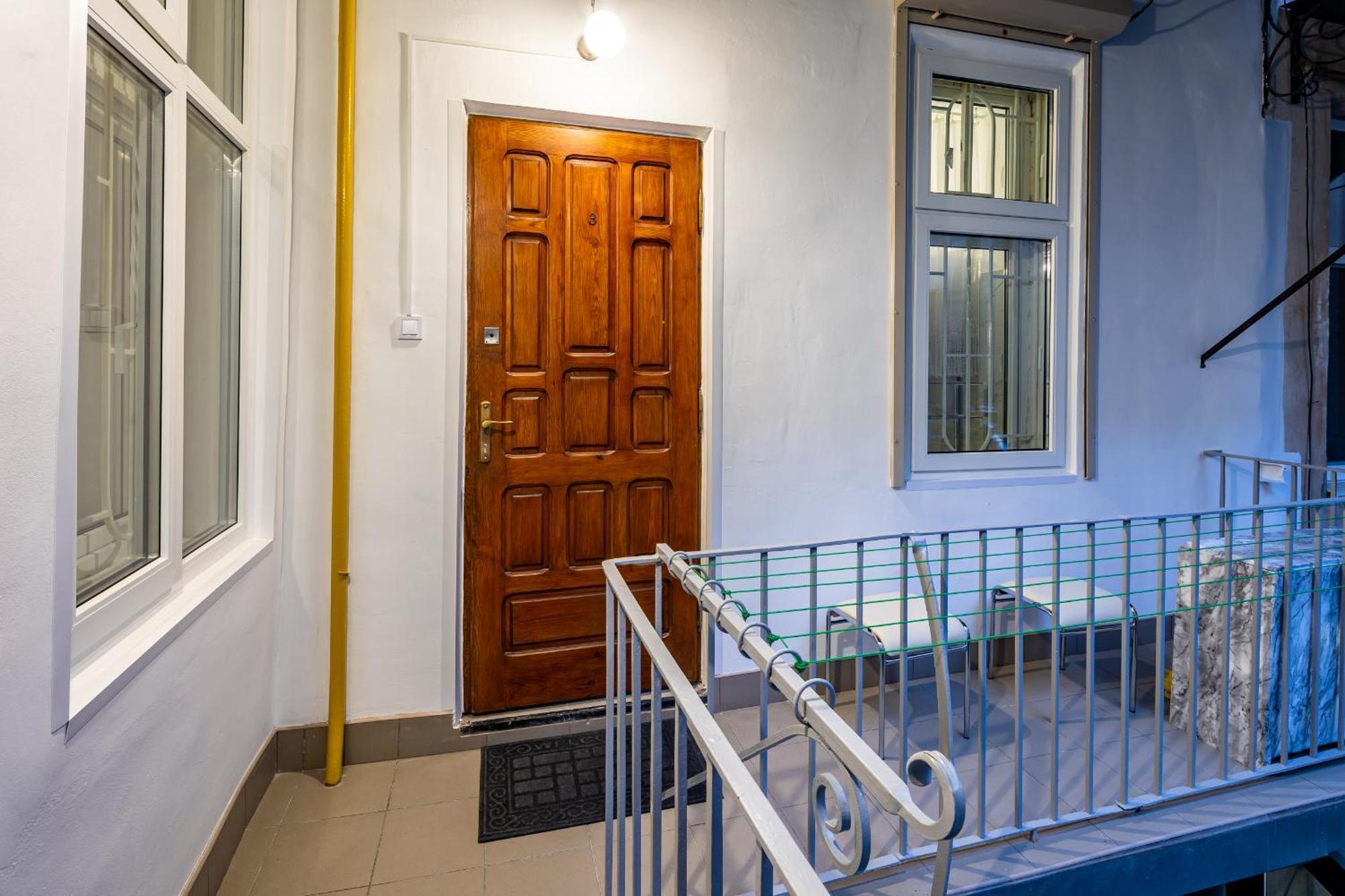 Designer Apartment! The Center! Валова 29 Львів Екстер'єр фото