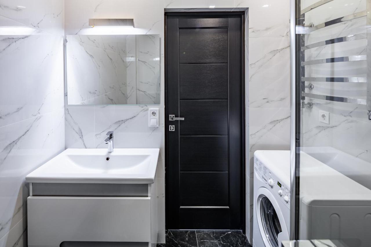 Designer Apartment! The Center! Валова 29 Львів Екстер'єр фото